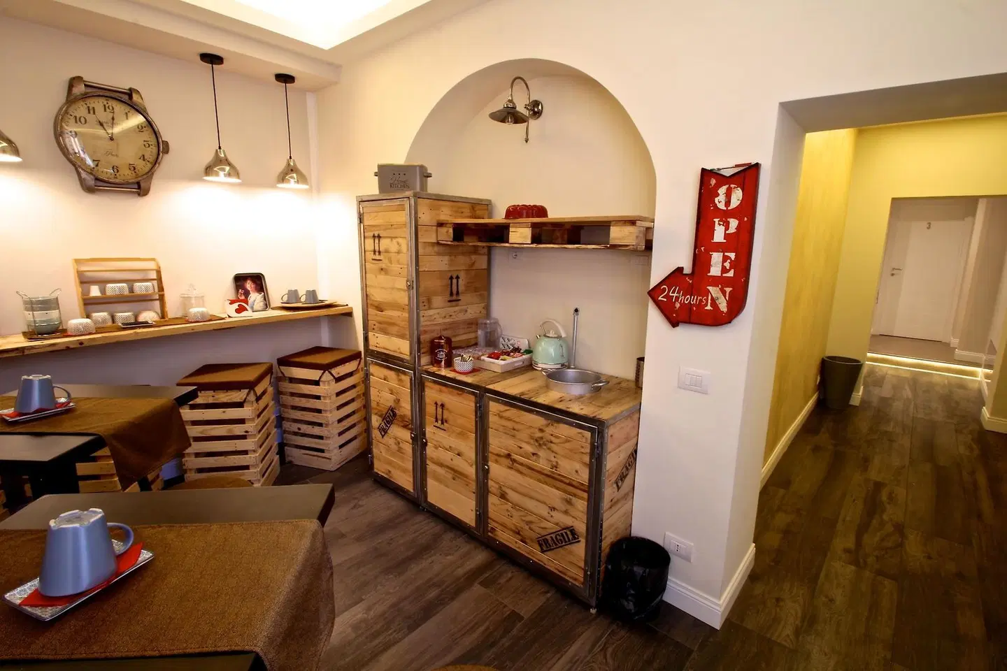 Spagna Secret Rooms ROOM_EXAMPLE