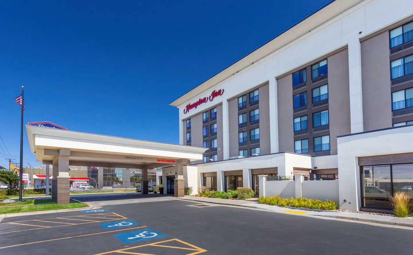 Hampton Inn Salt Lake City Downtown EXTERIOR