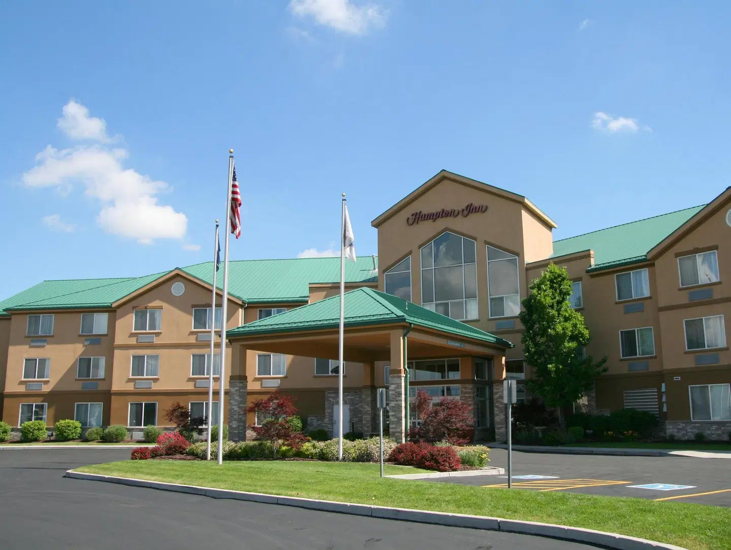 Hampton Inn Salt Lake City Central EXTERIOR