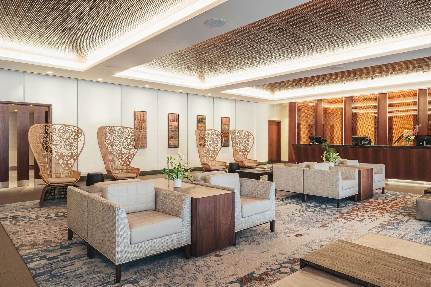 Hokulani Waikiki by Hilton Grand Vacations Club LOUNGE_LOBBY