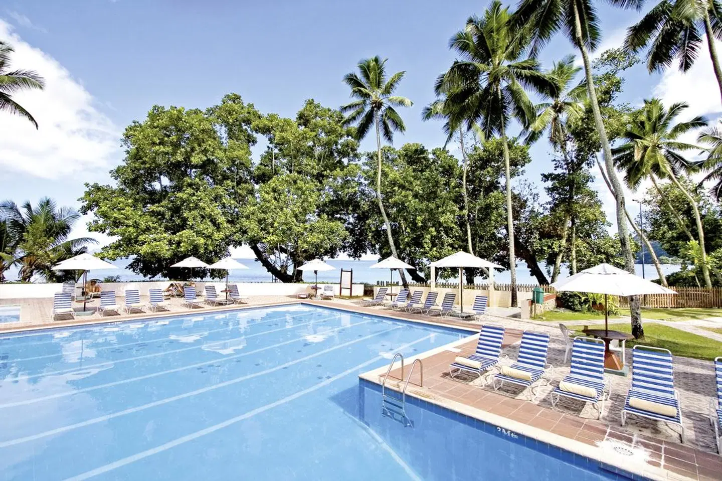 Seychellen Inselkombi OUTDOOR_POOL