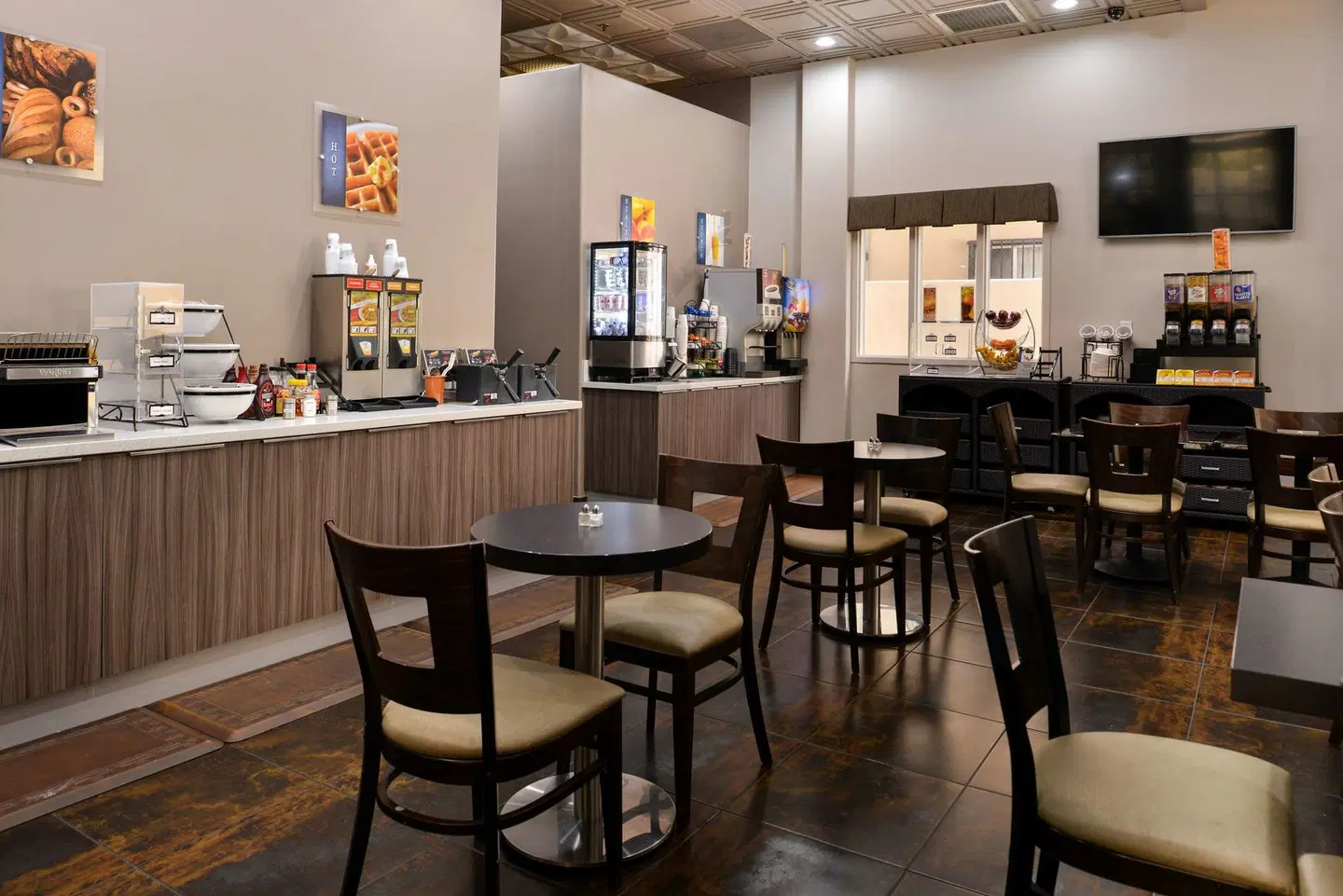 Best Western Plus Suites Hotel - Los Angeles LAX Airport Bar