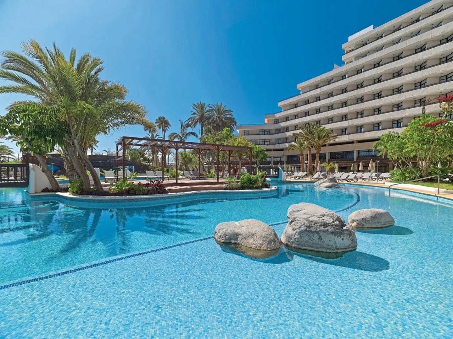 H10 Conquistador OUTDOOR_POOL