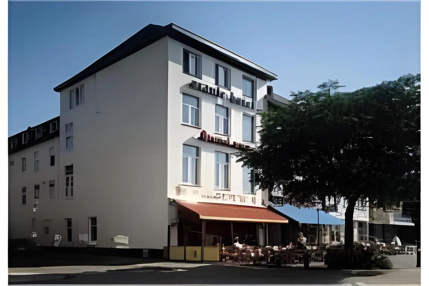 Hotel Roermond Next Door EXTERIOR