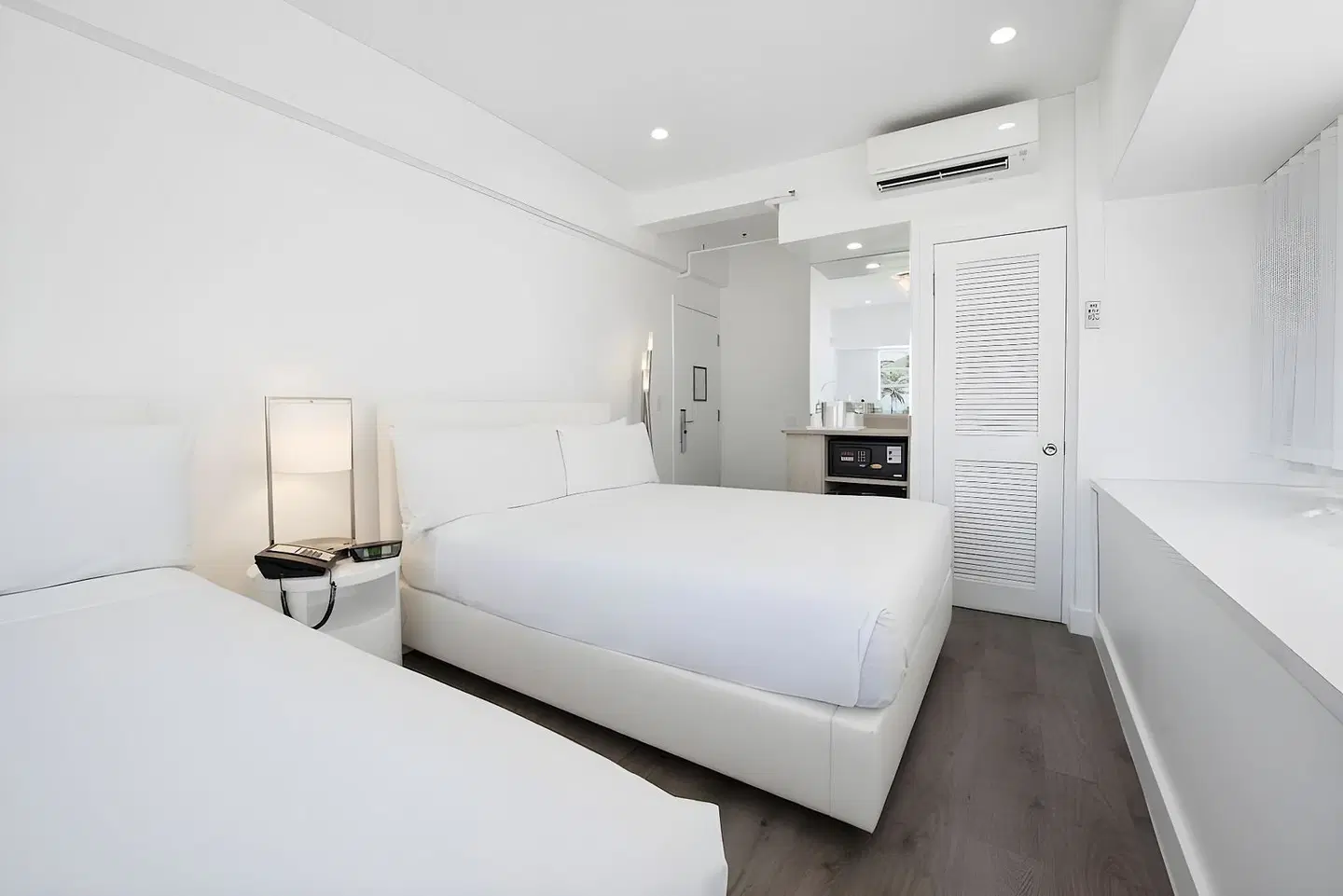 Penguin Hotel ROOM_EXAMPLE