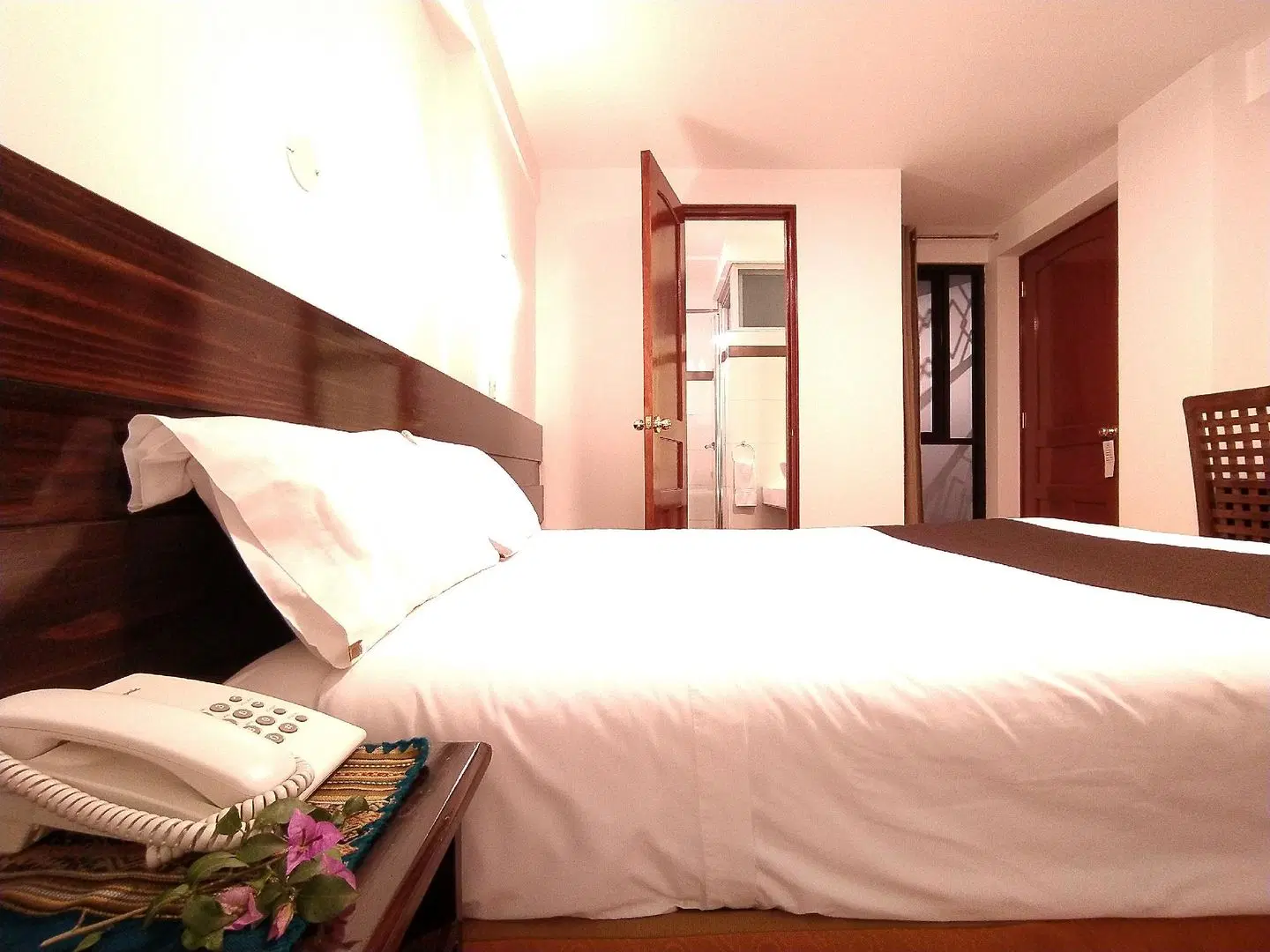 Illas Inn ROOM_EXAMPLE