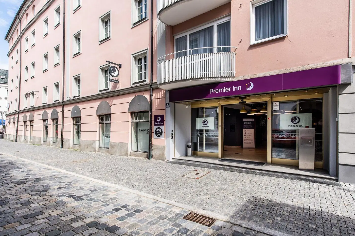 Centro Hotel Weisser Hase EXTERIOR