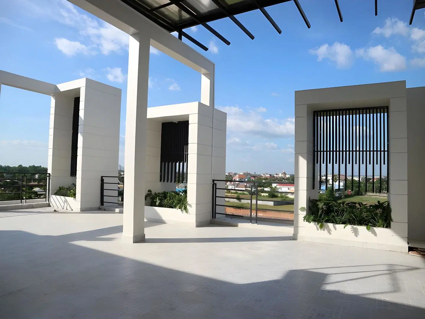 LY Residence Suite & Apartment EXTERIOR