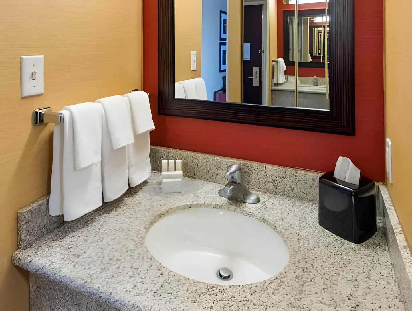 Courtyard by Marriott Boulder Broomfield Badezimmer