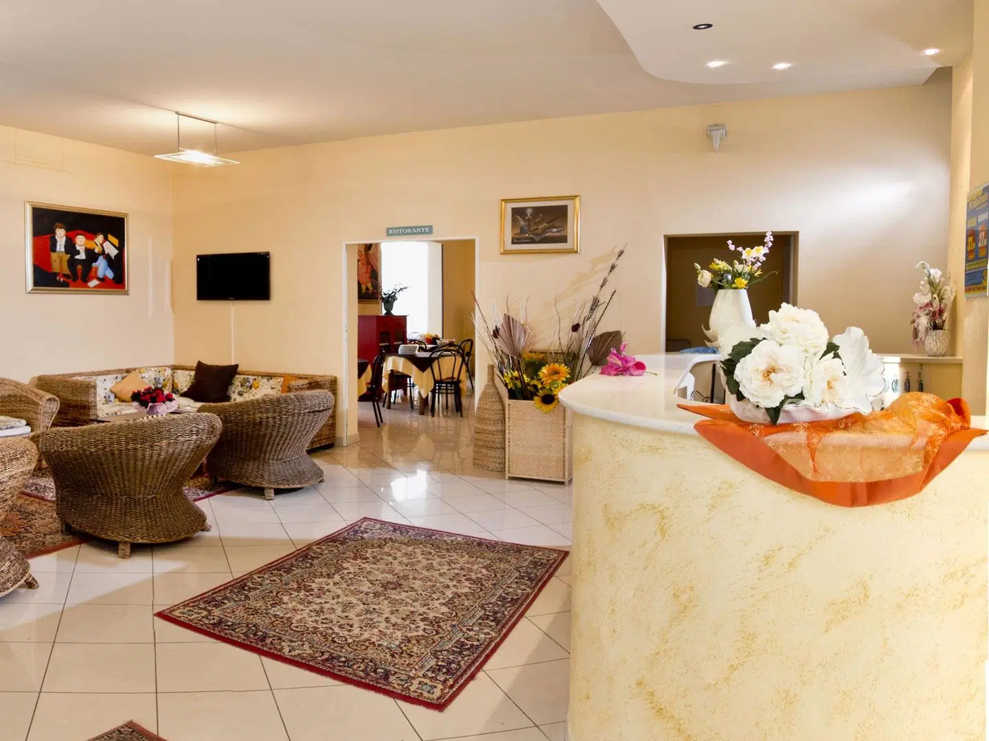 Silvie Rose LOUNGE_LOBBY