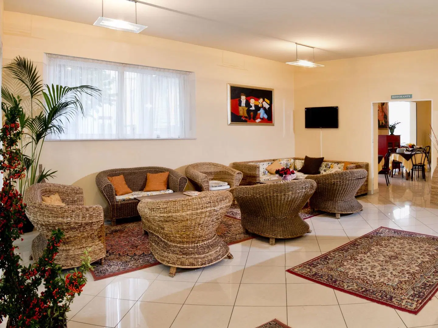 Silvie Rose LOUNGE_LOBBY