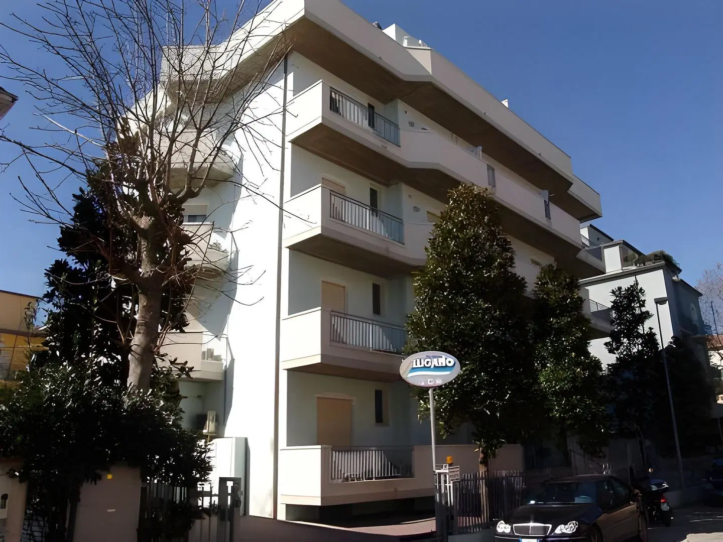 Lugano Residence EXTERIOR