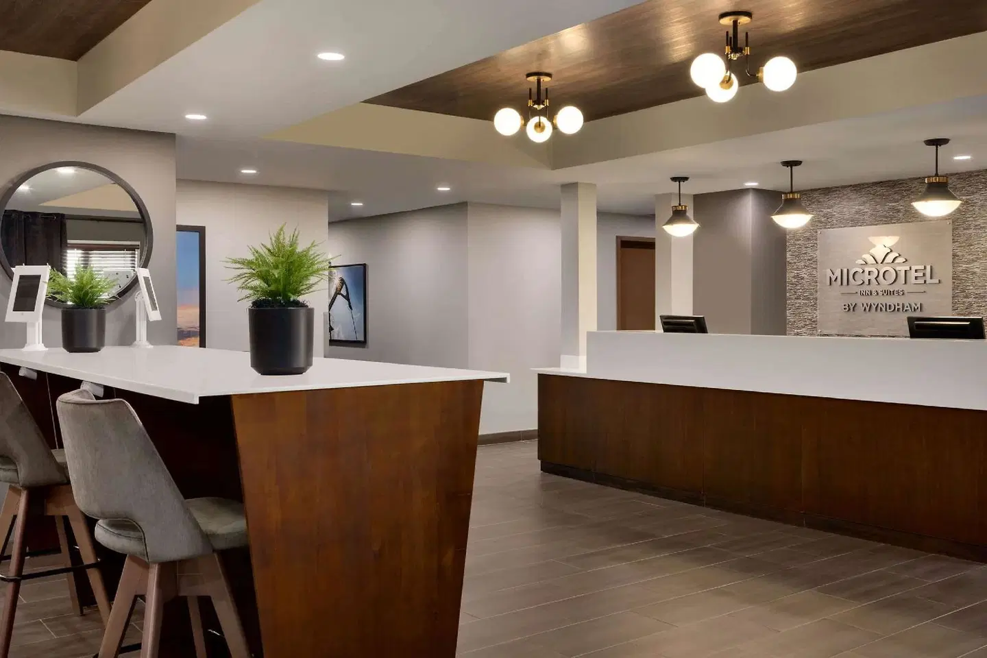 Microtel Inn & Suites by Wyndham Weyburn LOUNGE_LOBBY