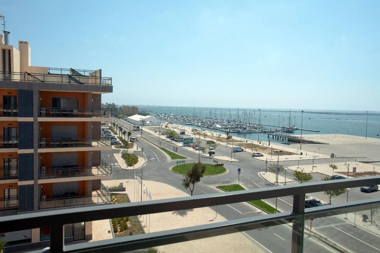 Real Marina Residence BEACH