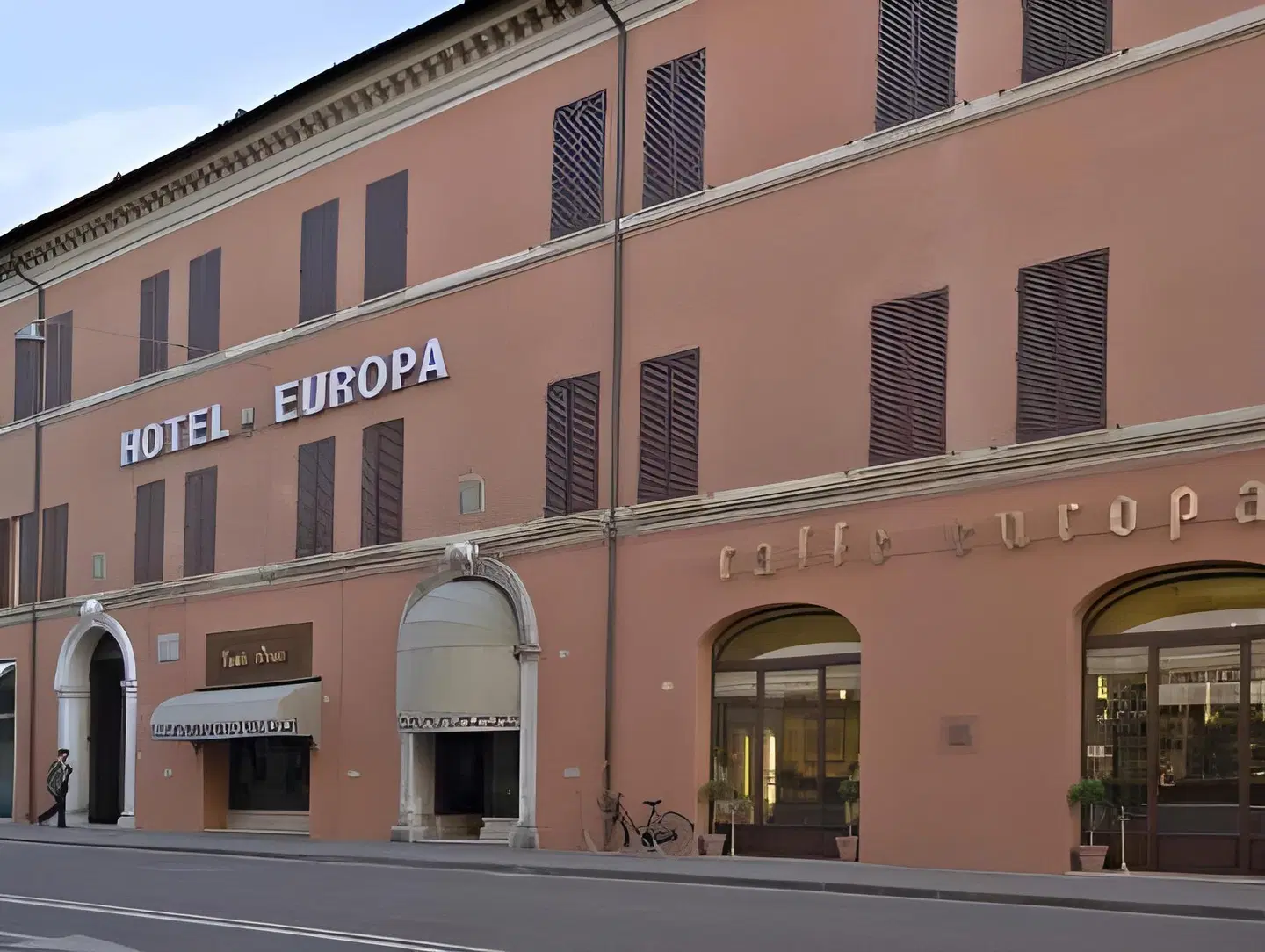 Europa EXTERIOR