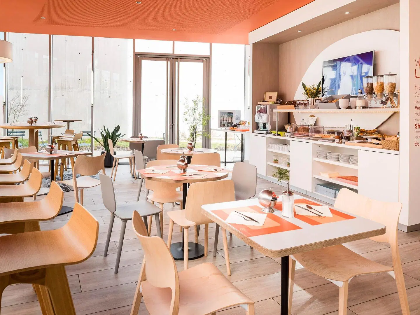 Aparthotel Adagio access Paris Massy Gare TGV Restaurant