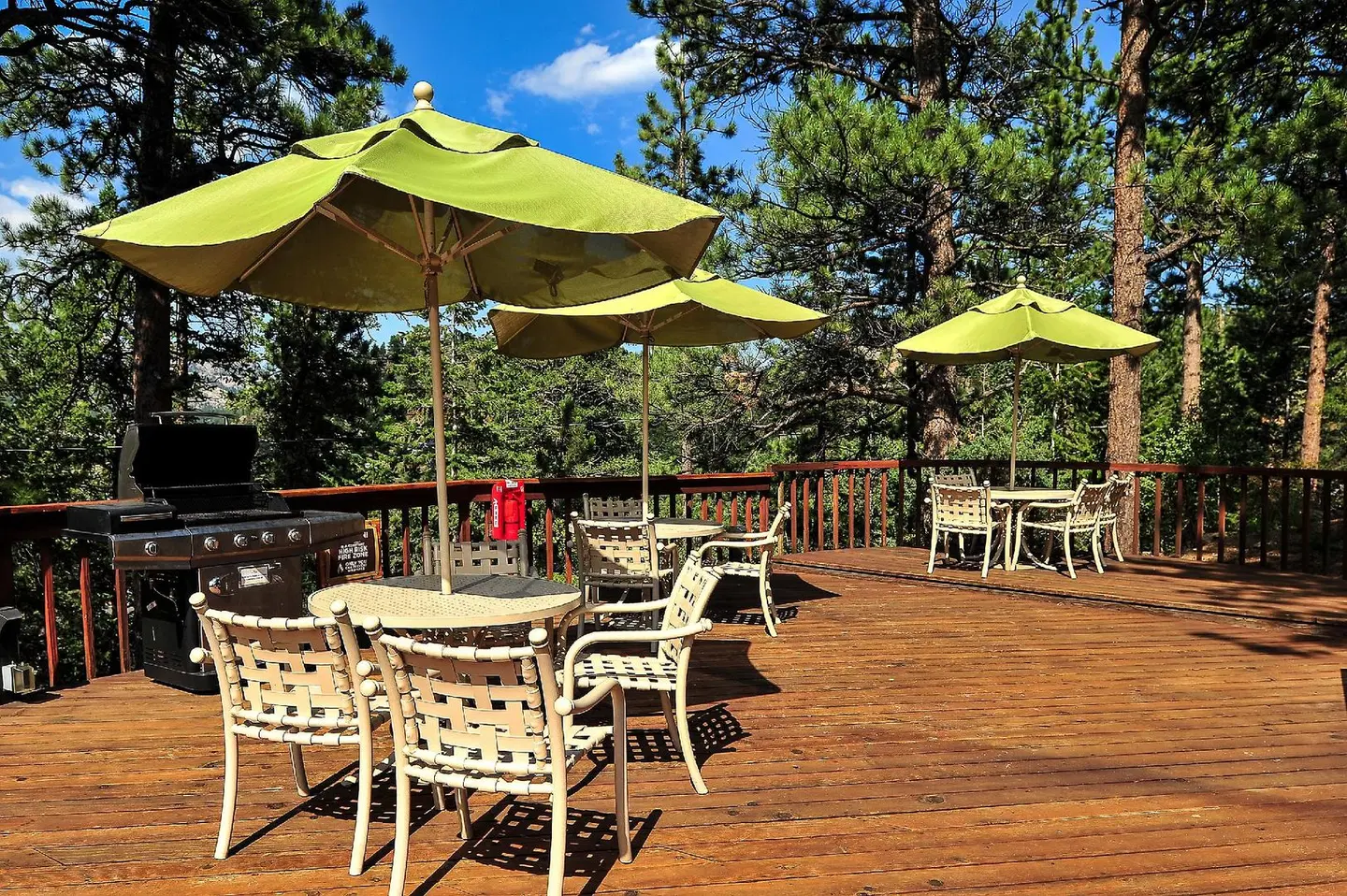 The Historic Crag's Lodge Terrasse