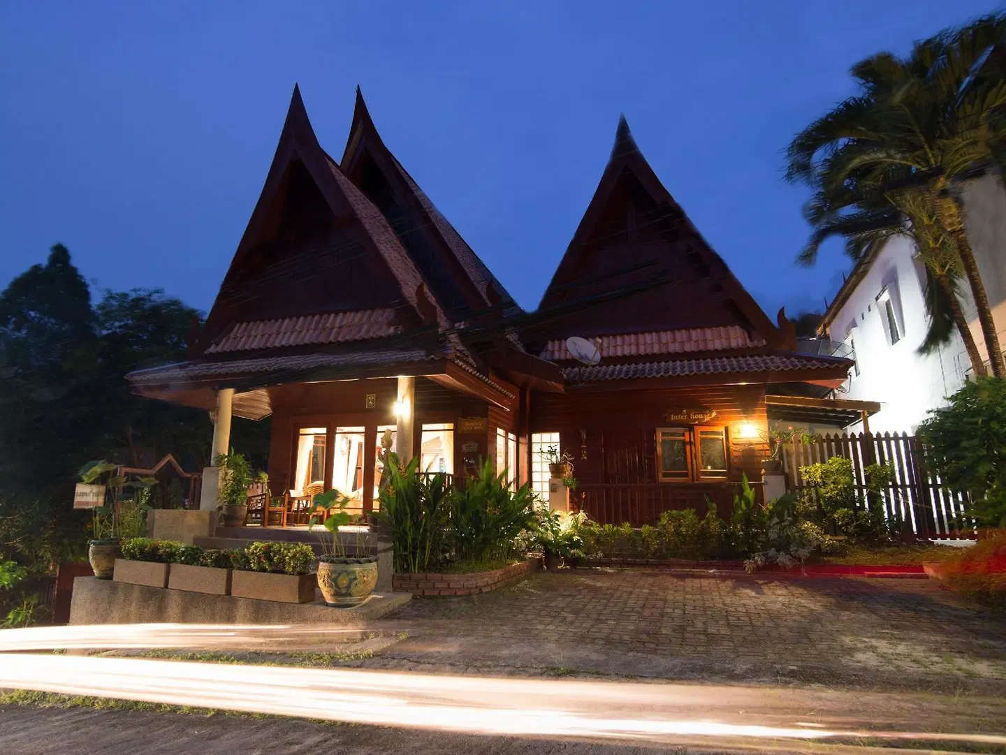 Inter House EXTERIOR