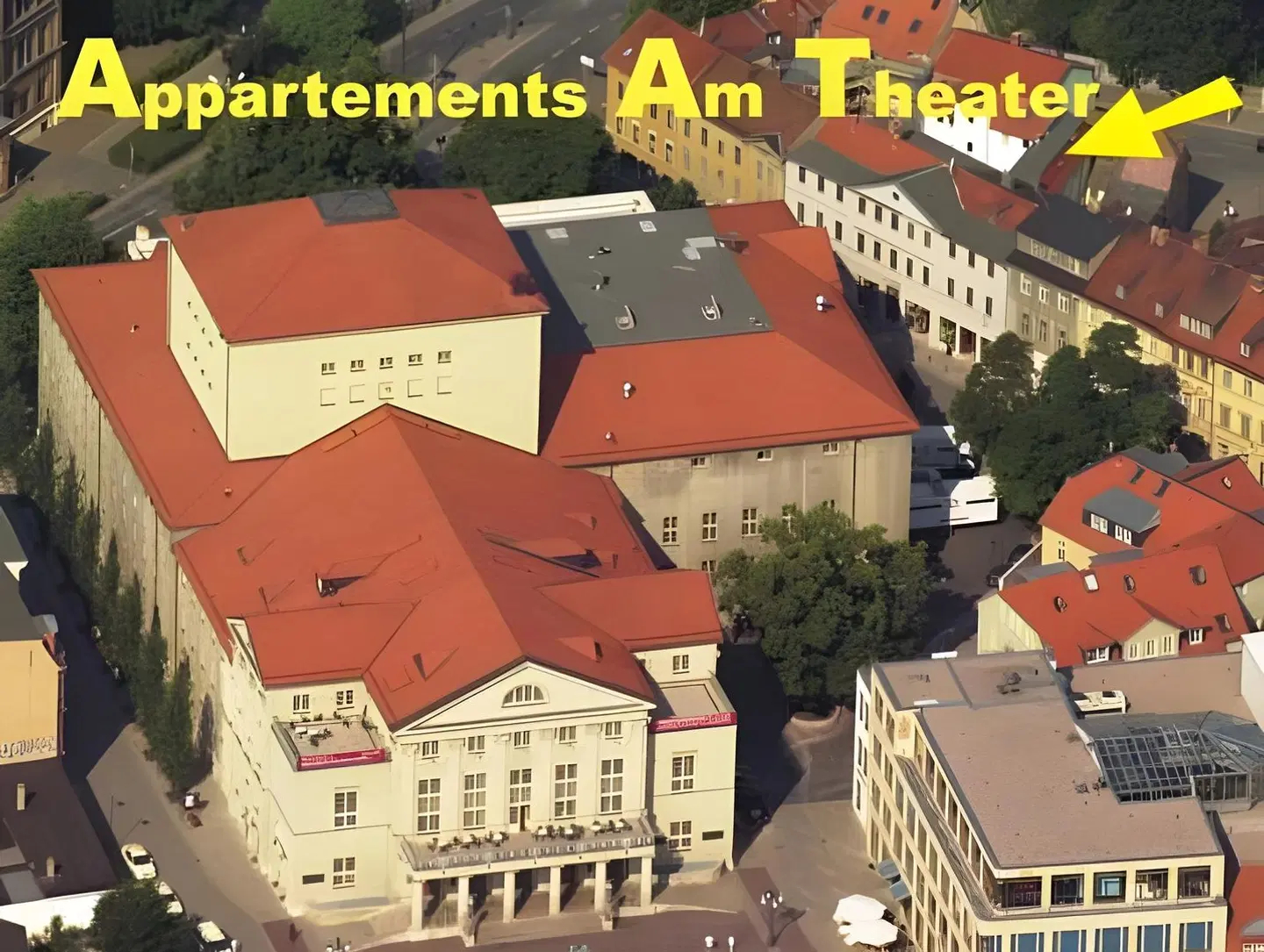 Am Theater EXTERIOR
