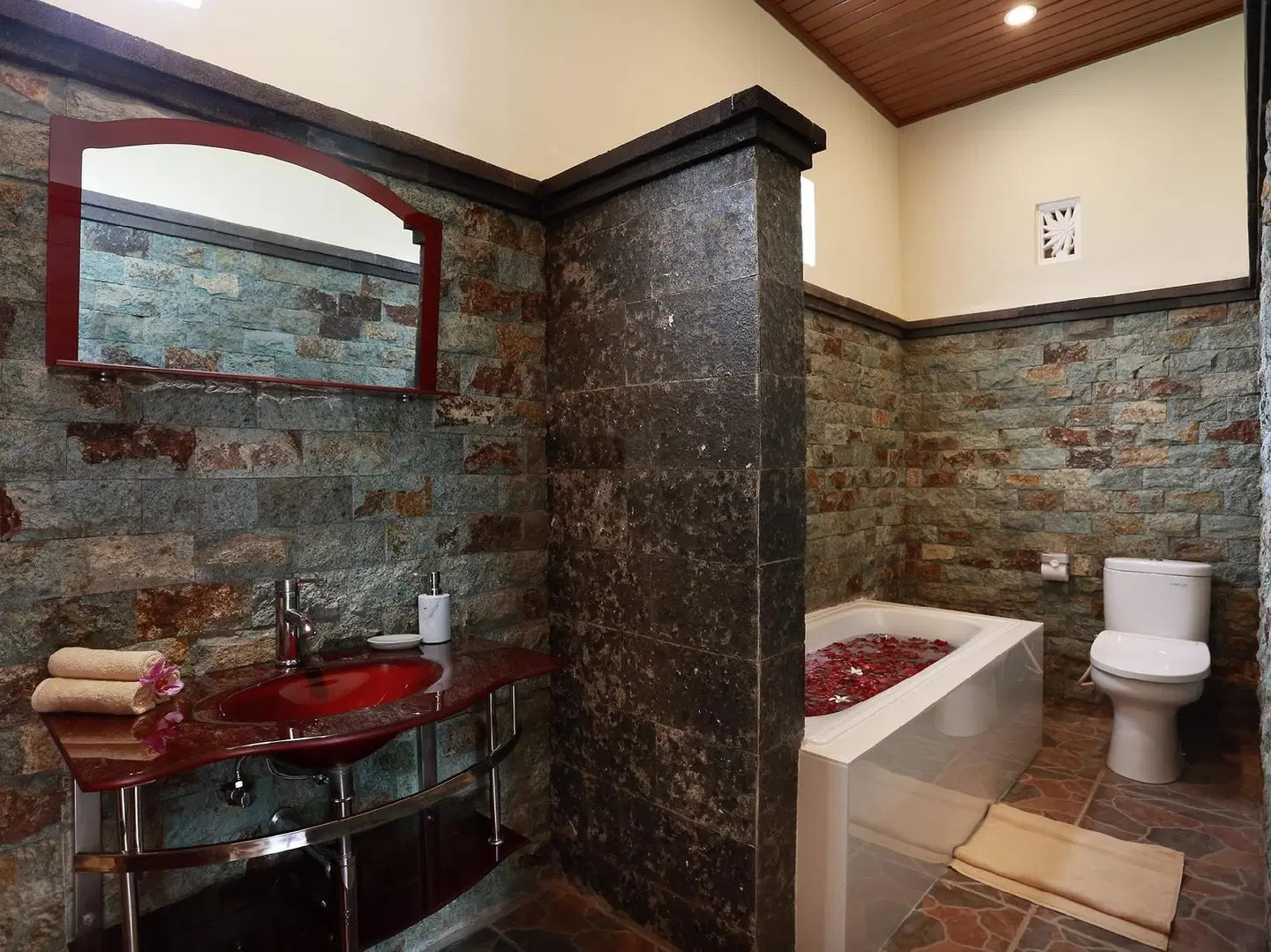 Dewi Sri Private Villa Badezimmer