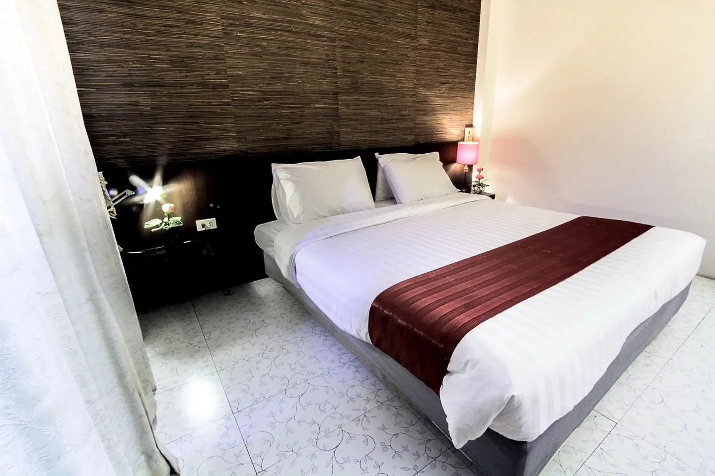 The Ratchathani Hotel and Restaurant ROOM_EXAMPLE