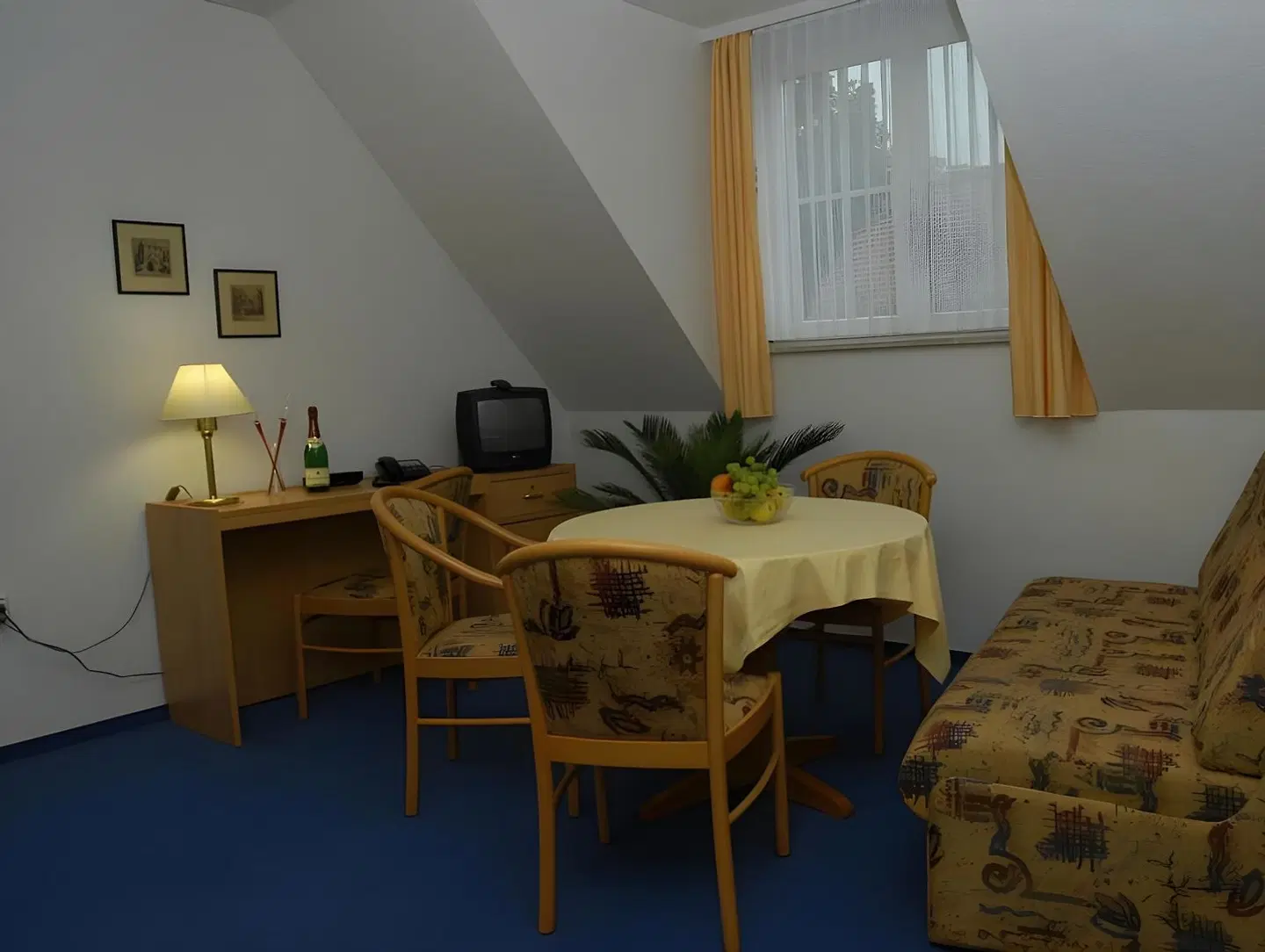 Lindenhof ROOM_EXAMPLE