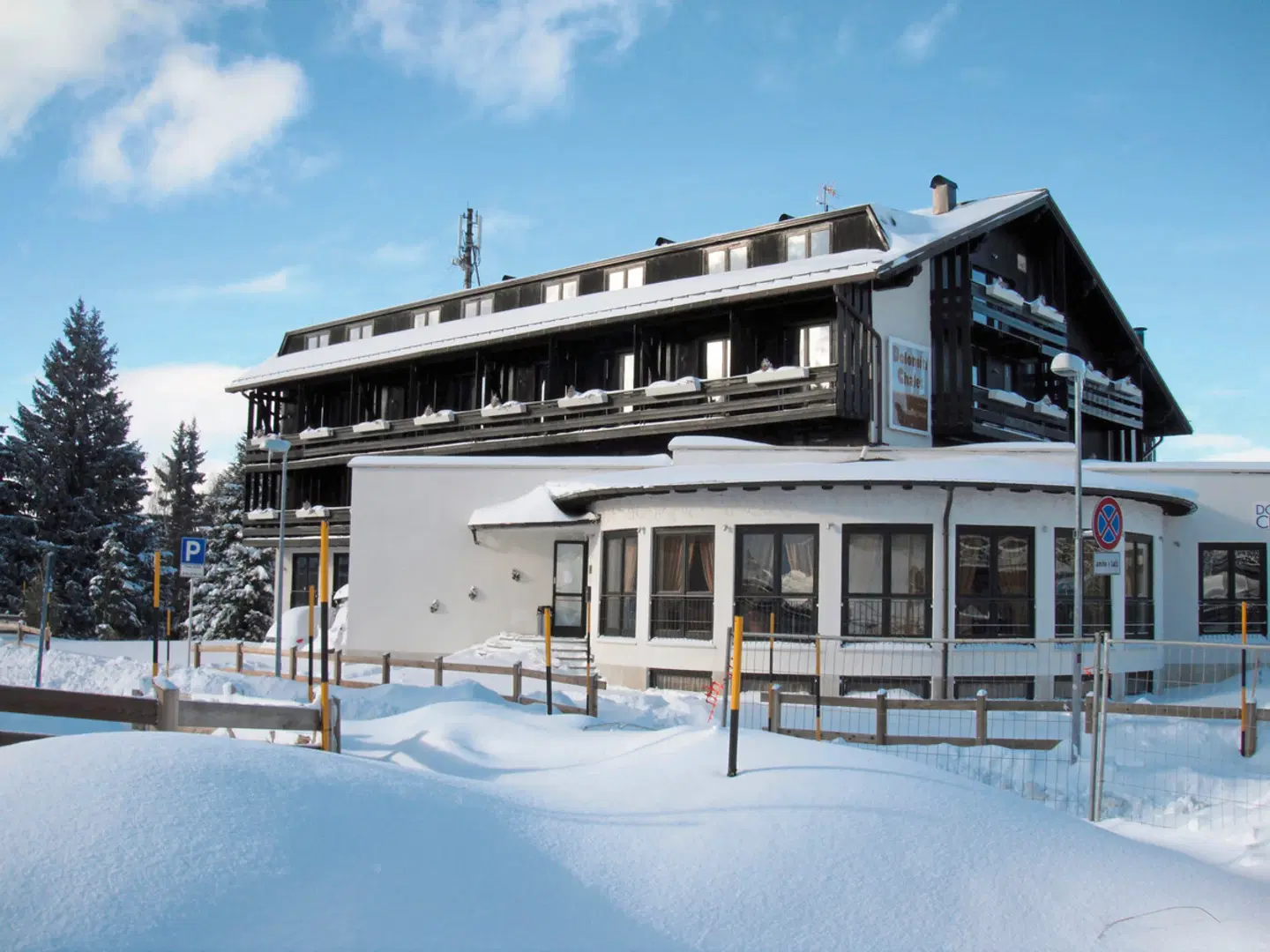 Dolomiti Chalet Family Hotel OUTDOOR_POOL