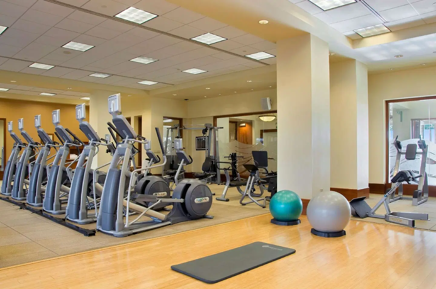 Hilton Grand Vacations Club The Grand Islander Waikiki Honolulu SPORTS_AND_LEISURE