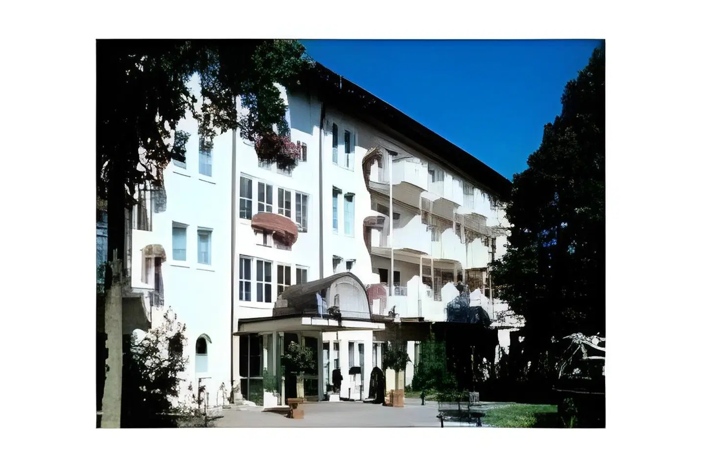 Juwel EXTERIOR