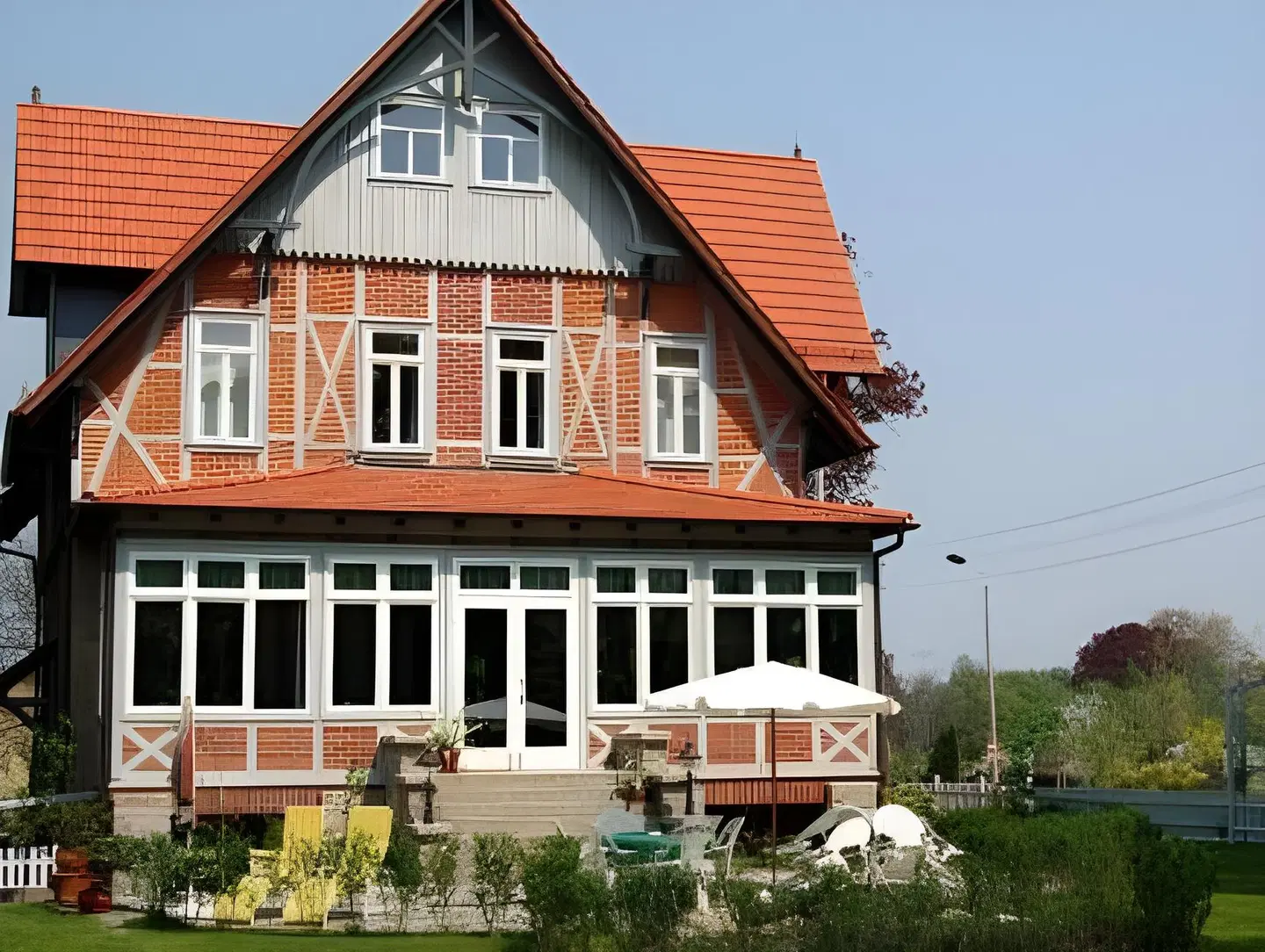 Hoffmanns Gästehaus - Hotel in Thale EXTERIOR