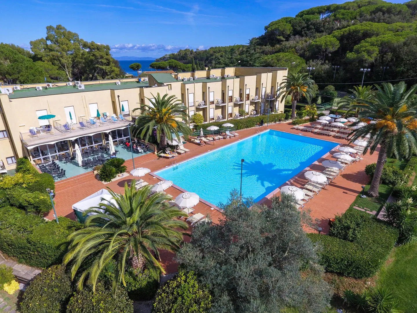 Le Acacie Hotel & Residence OUTDOOR_POOL