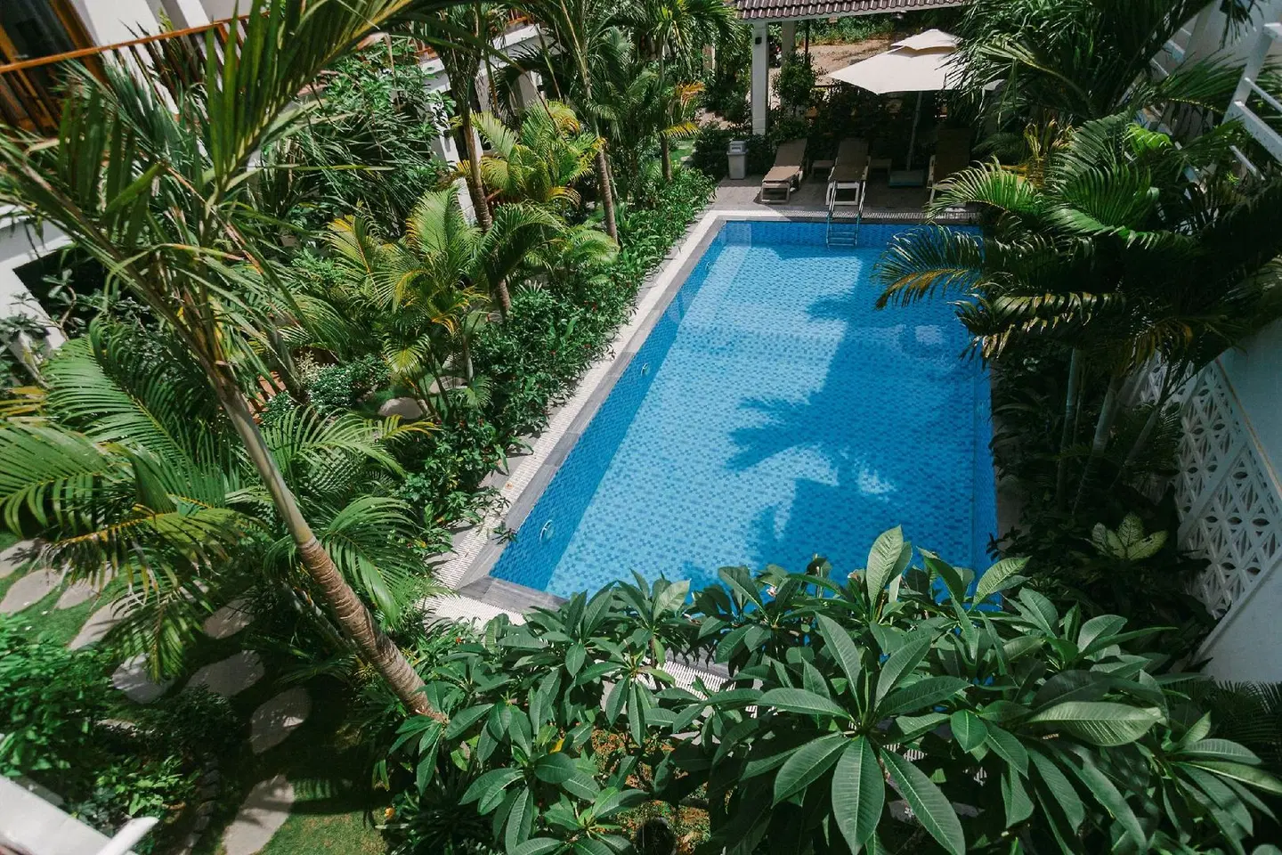 La Nube Residence OUTDOOR_POOL