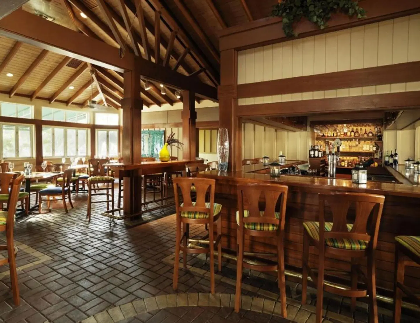 South Seas Island Resort Bar