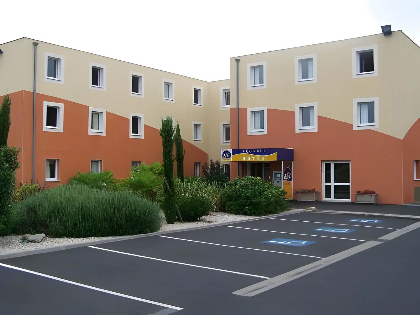 Ace Hôtel Clermont Ferrand La Pardieu EXTERIOR