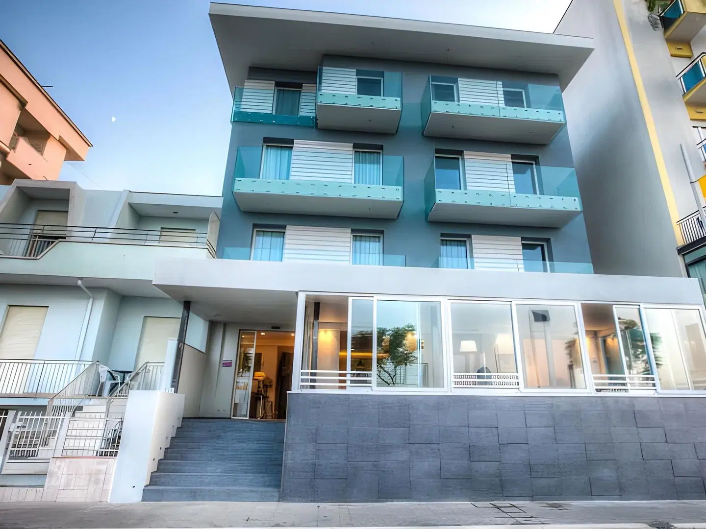 Bell Suite Hotel EXTERIOR