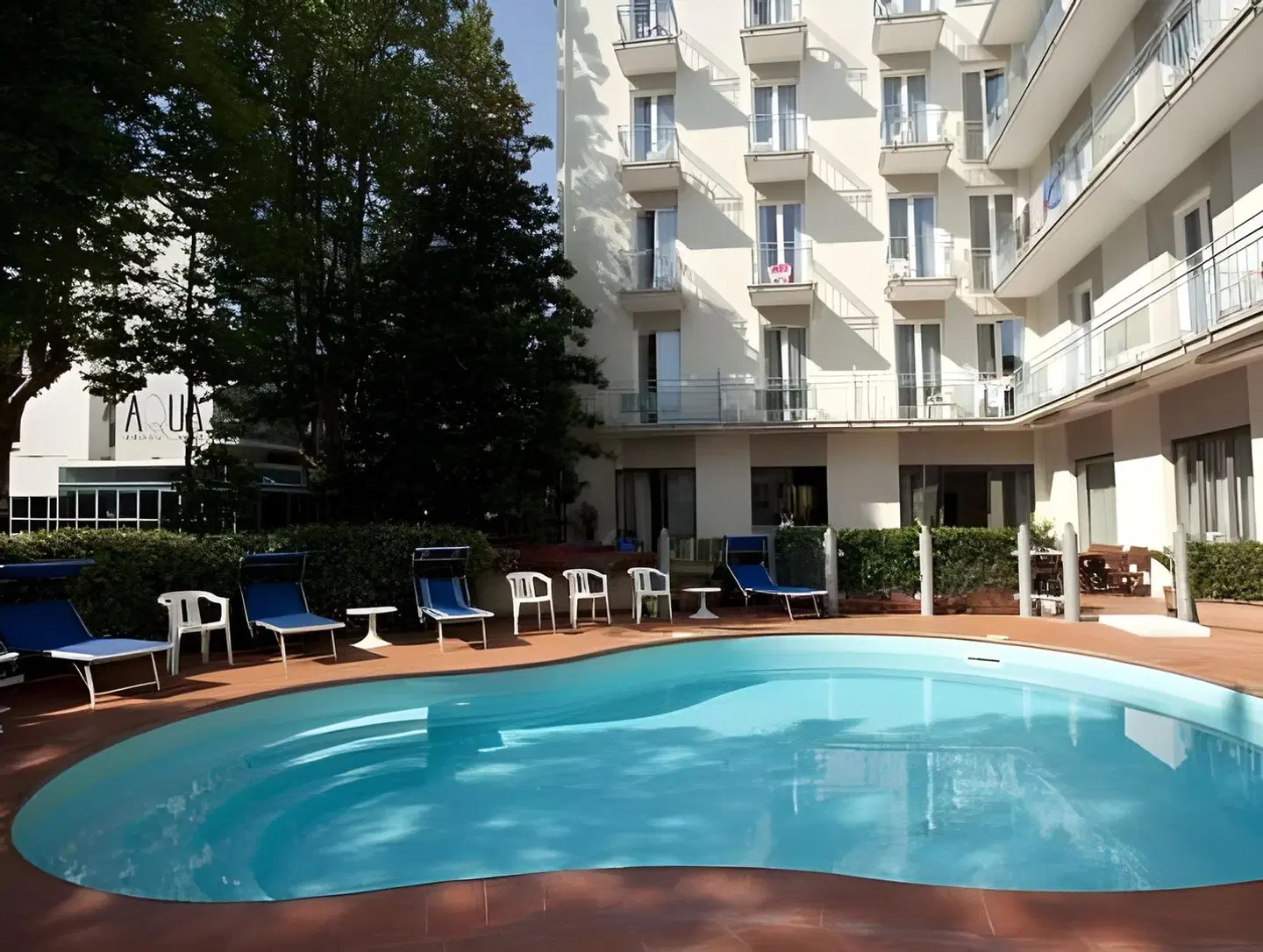 My Place OUTDOOR_POOL