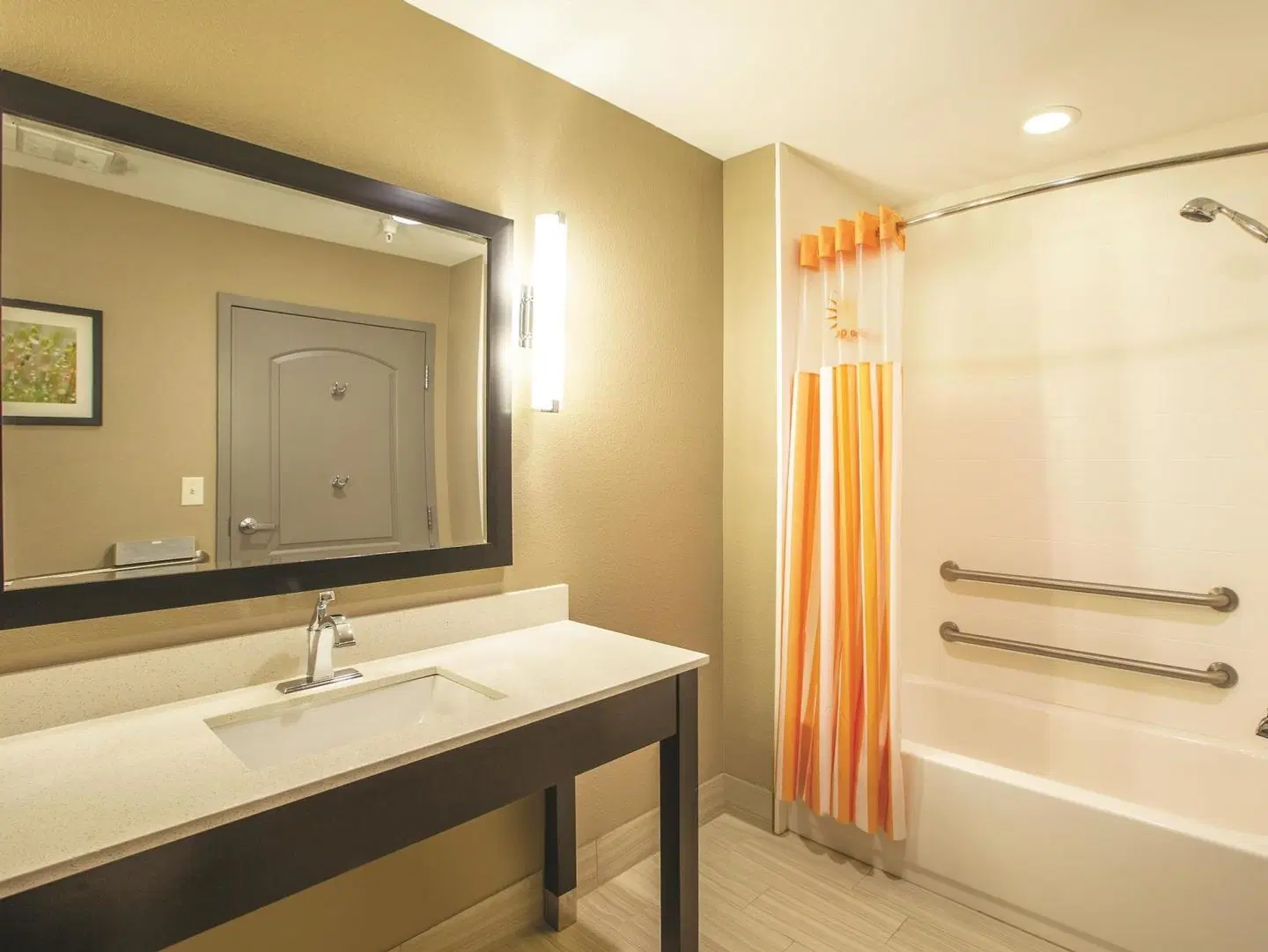 La Quinta Inn & Suites by Wyndham Hattiesburg - I-59 Badezimmer
