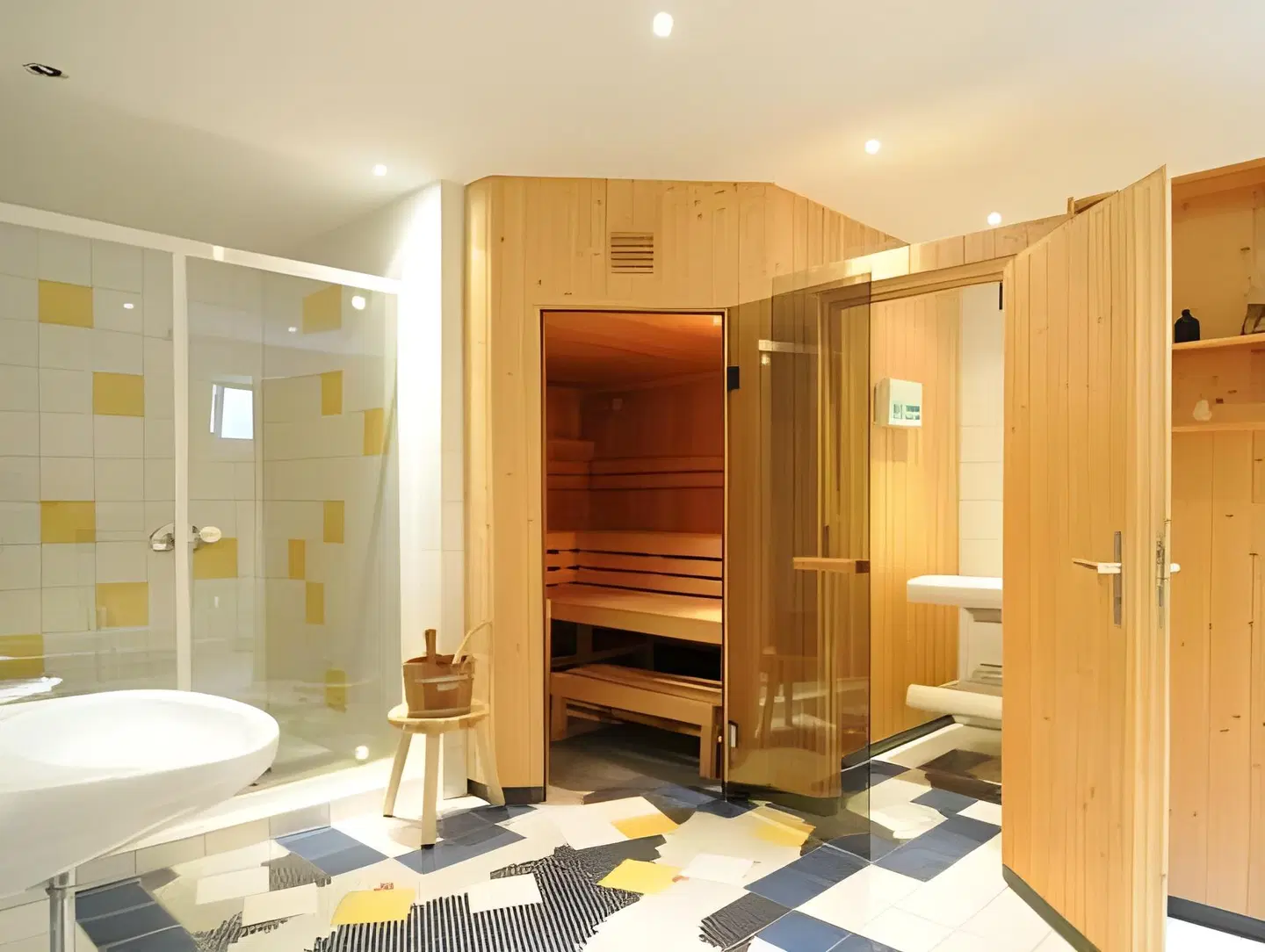 Altstadt Hotel Kneitinger HEALTH_BEAUTY