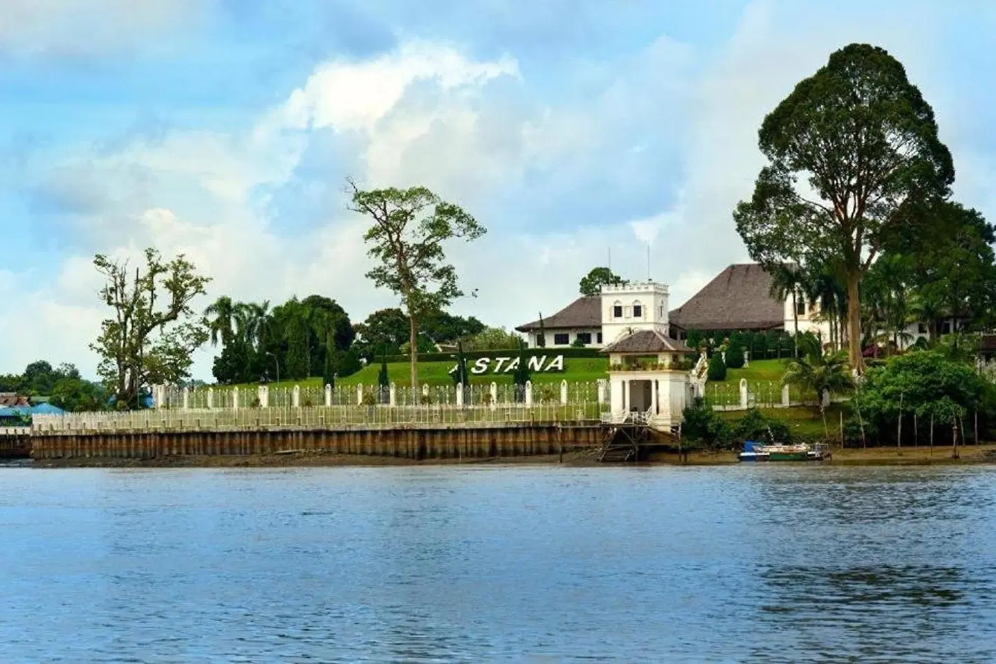 Memoire Hornbill Hotel EXTERIOR