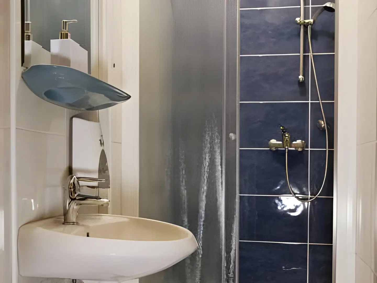 Borna and Franko Rooms Badezimmer