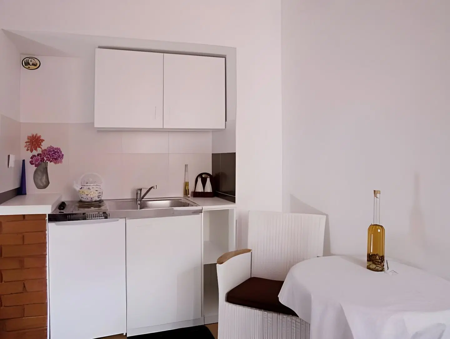 Borna and Franko Rooms ROOM_EXAMPLE