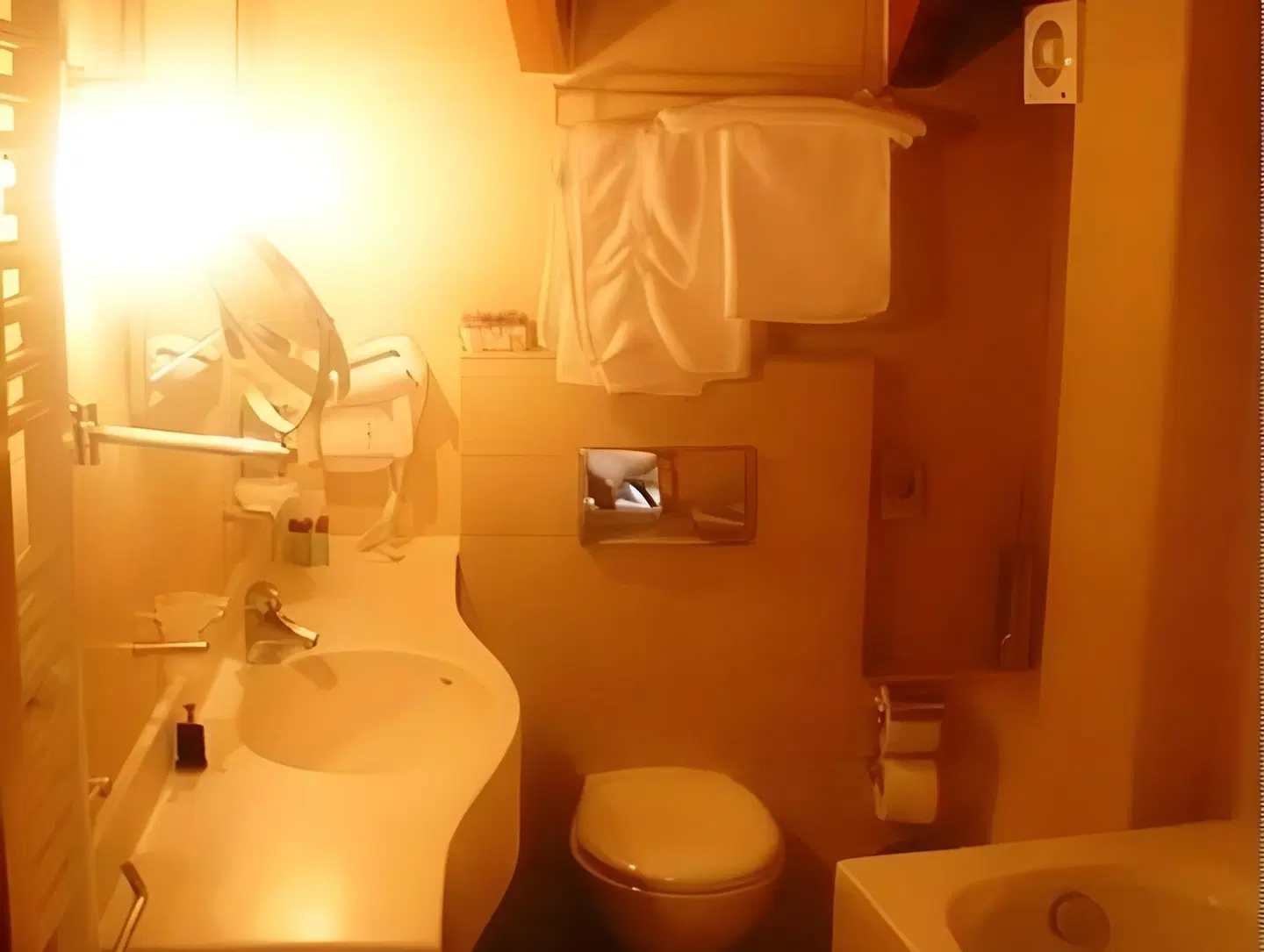 Zigouris House BATHROOM