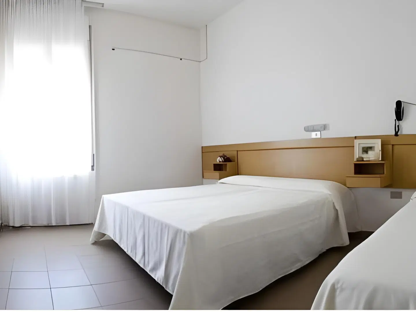 Ronchi ROOM_EXAMPLE