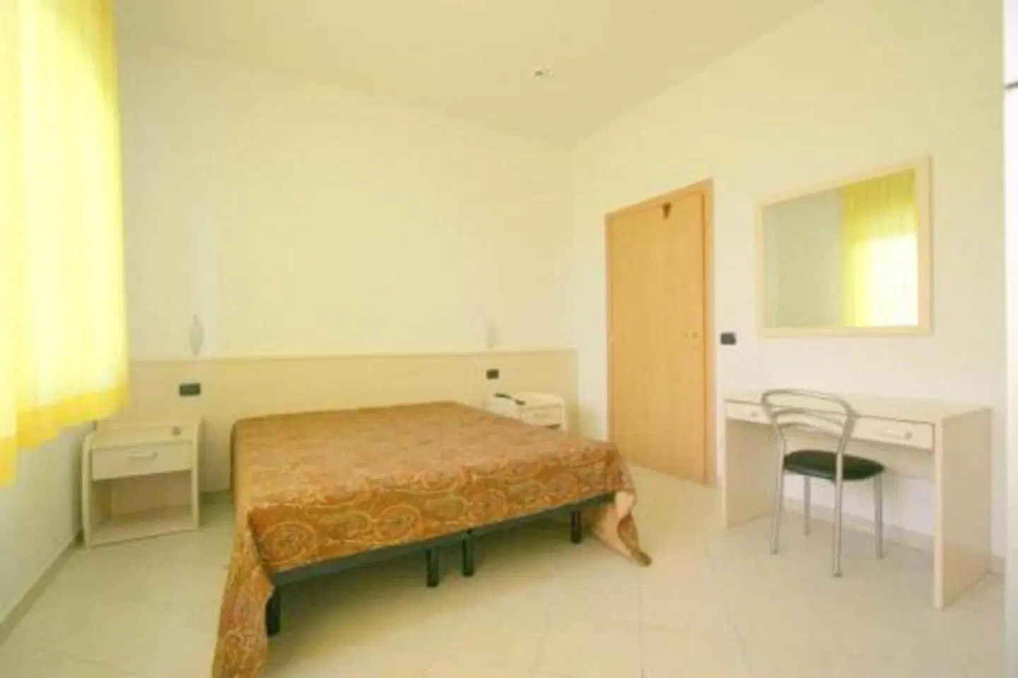Sacramora ROOM_EXAMPLE