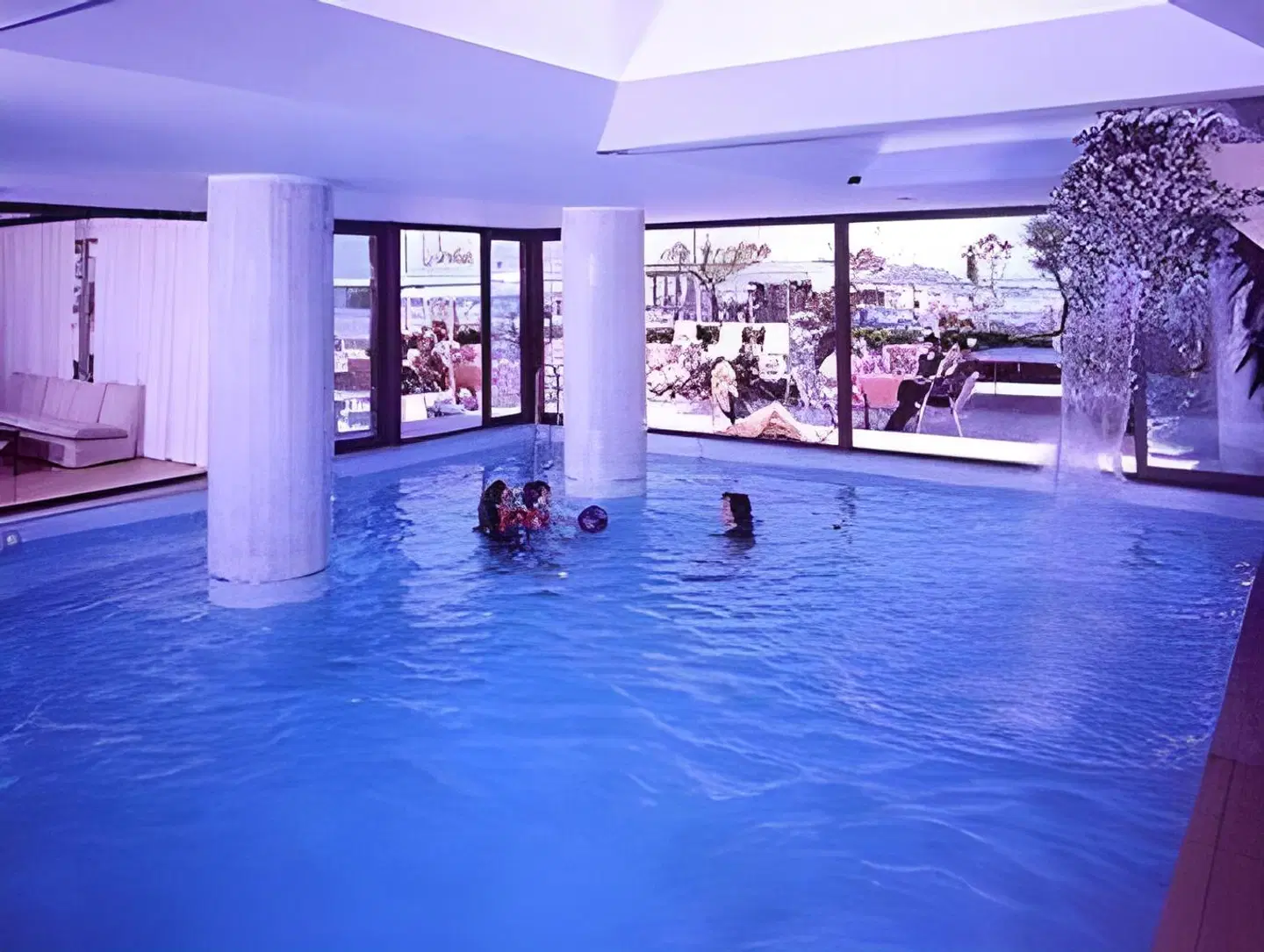 Mondial Hallenbad