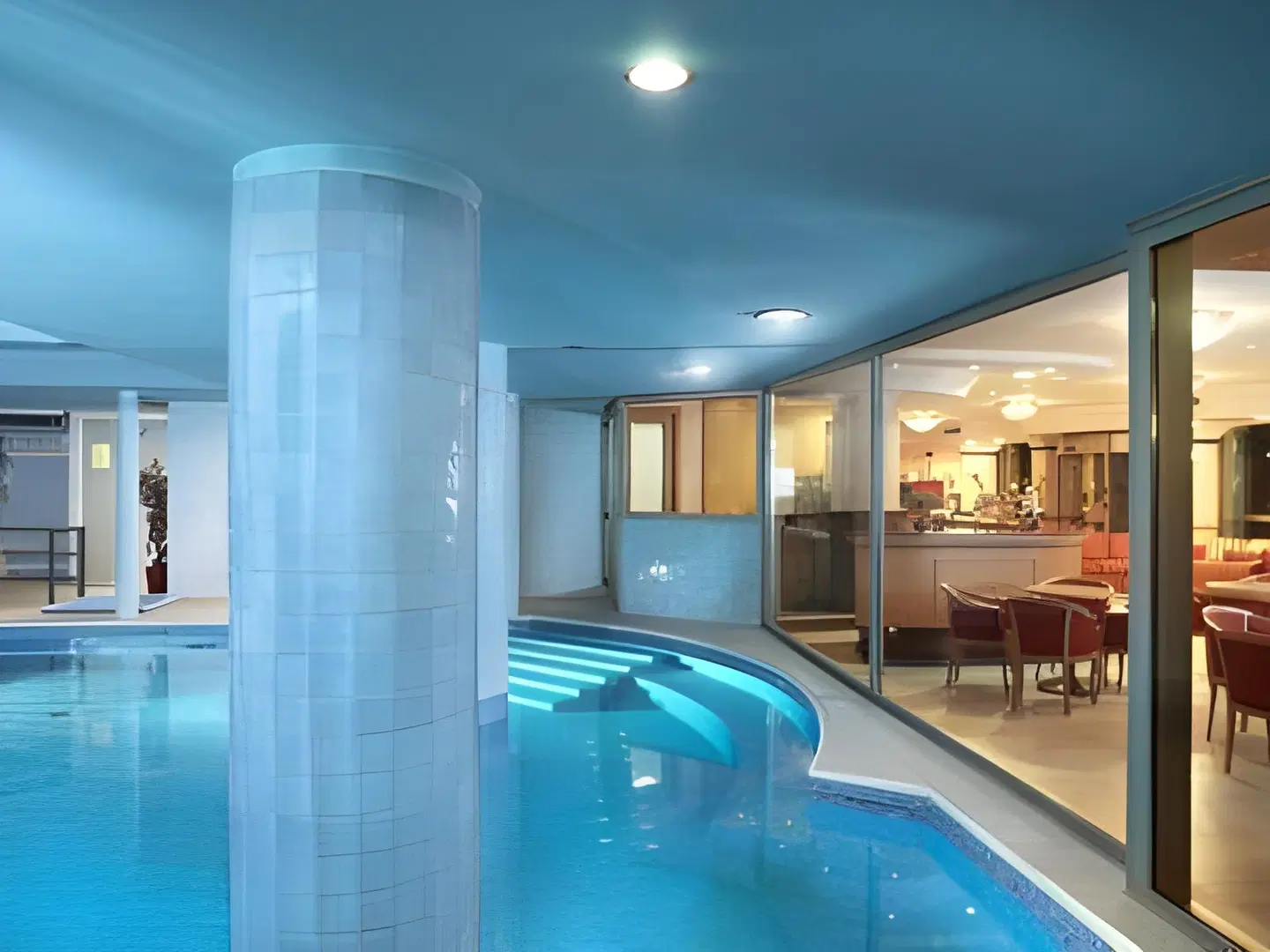 Mondial Hallenbad