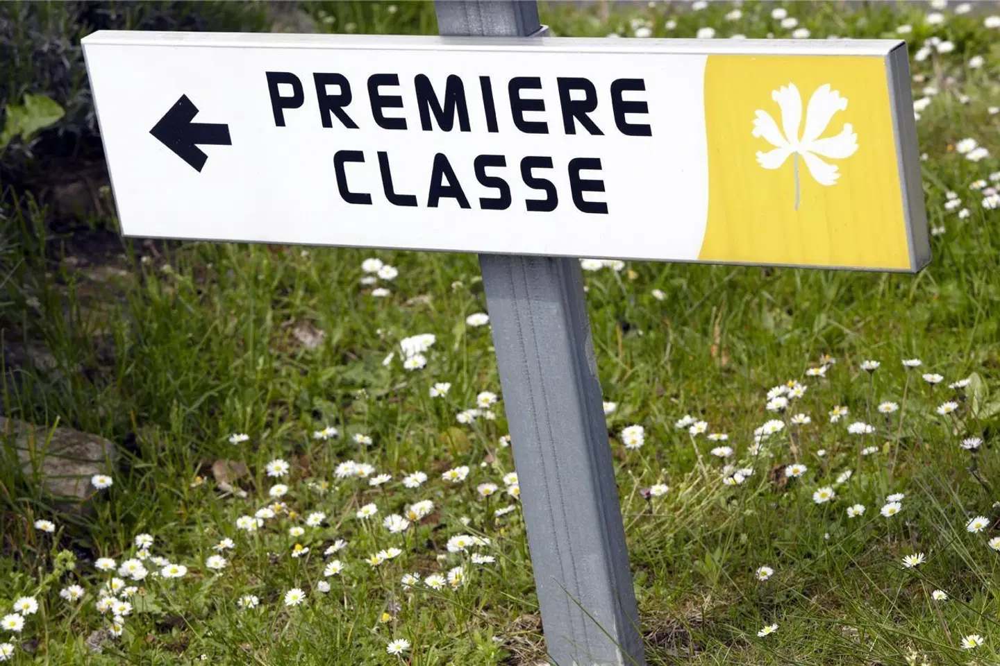 Premiere Classe St Quentin EXTERIOR