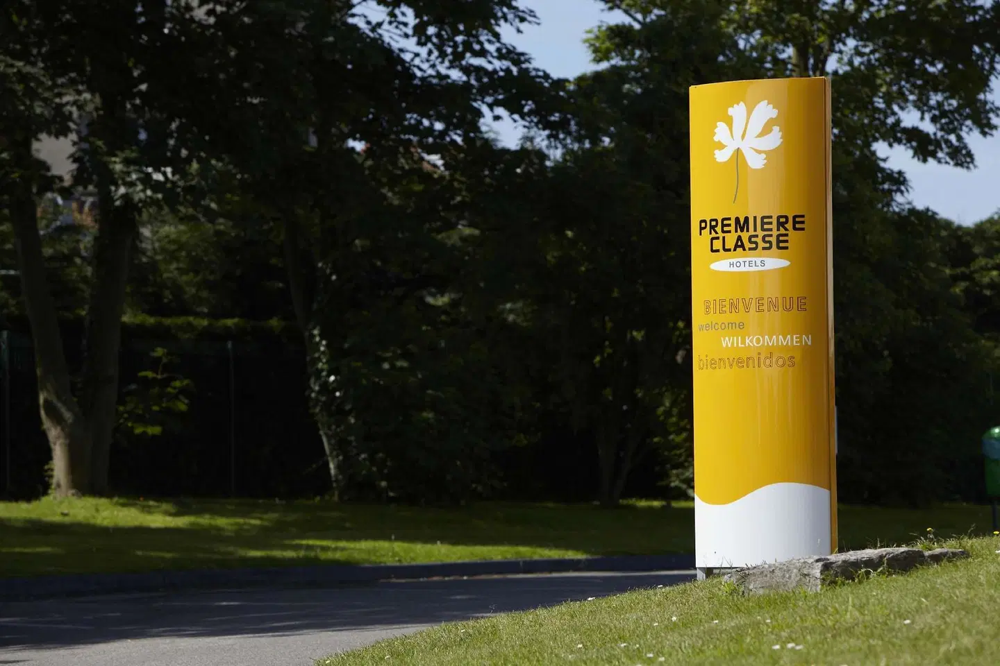 Premiere Classe St Quentin EXTERIOR