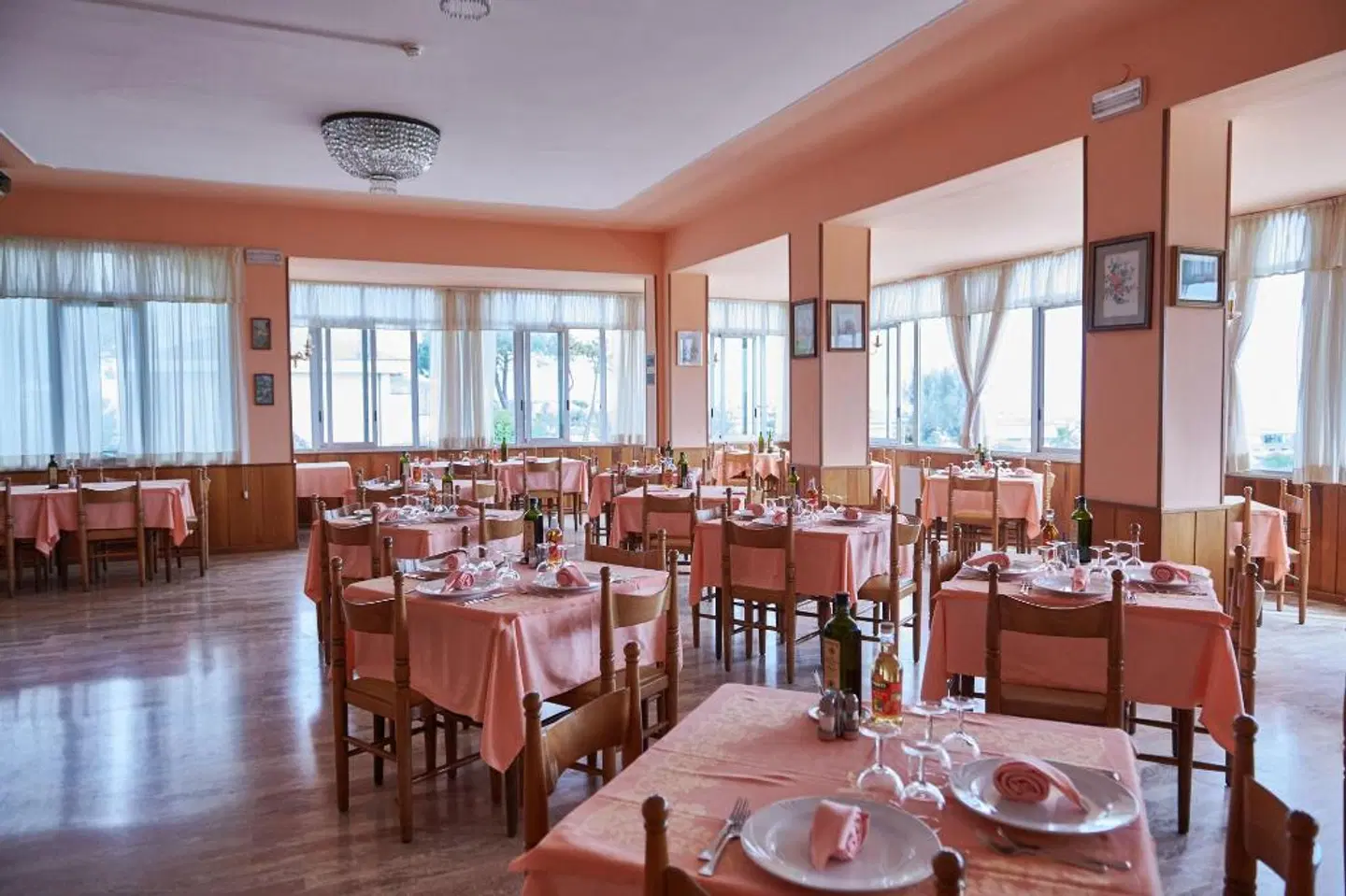 Caesar Restaurant