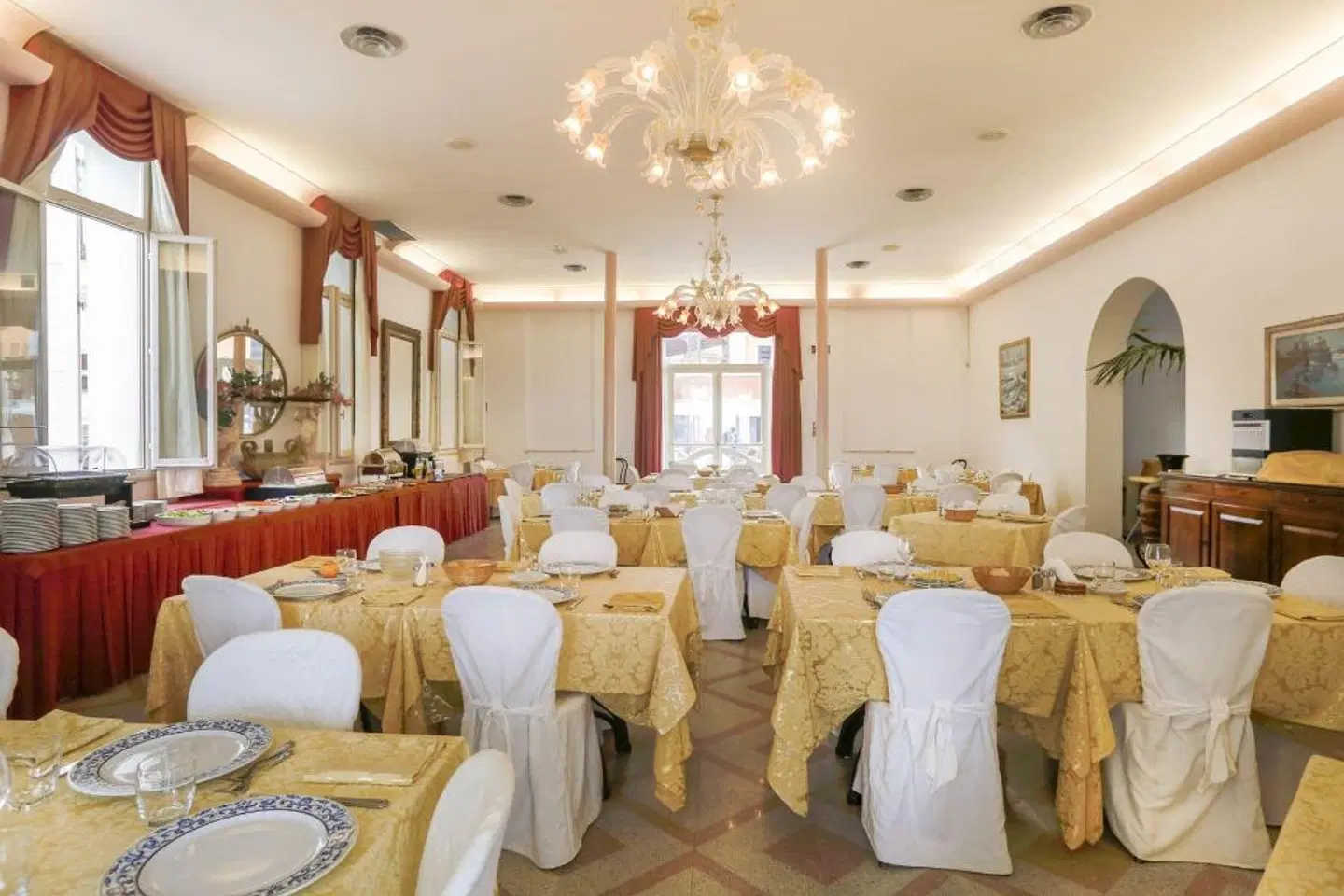 Lido Restaurant